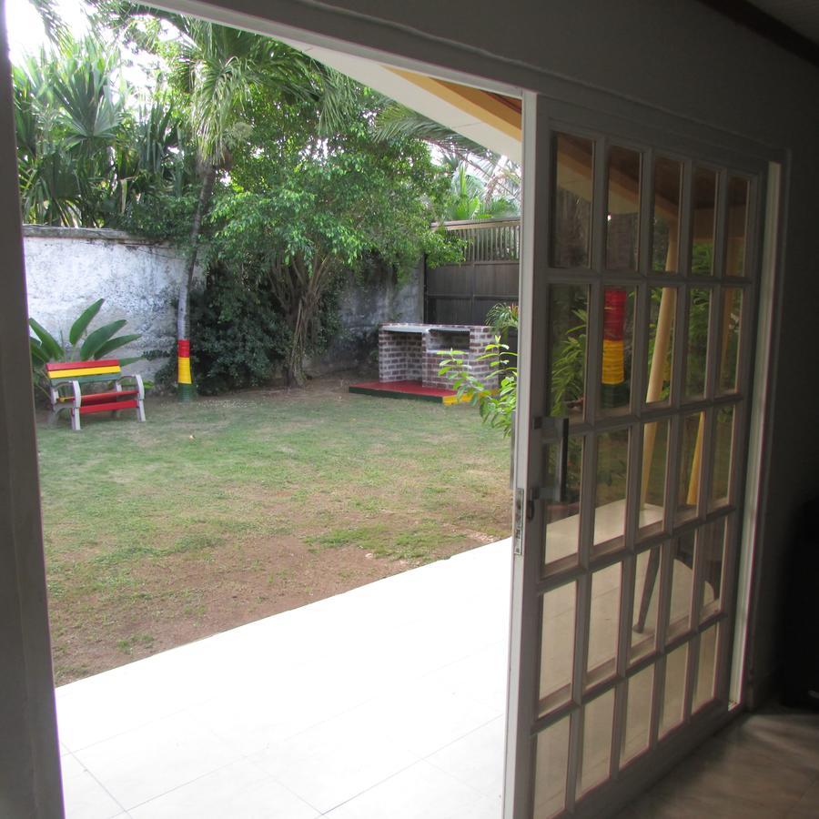 Posada Hostal Miss Marlly San Andrés Екстериор снимка
